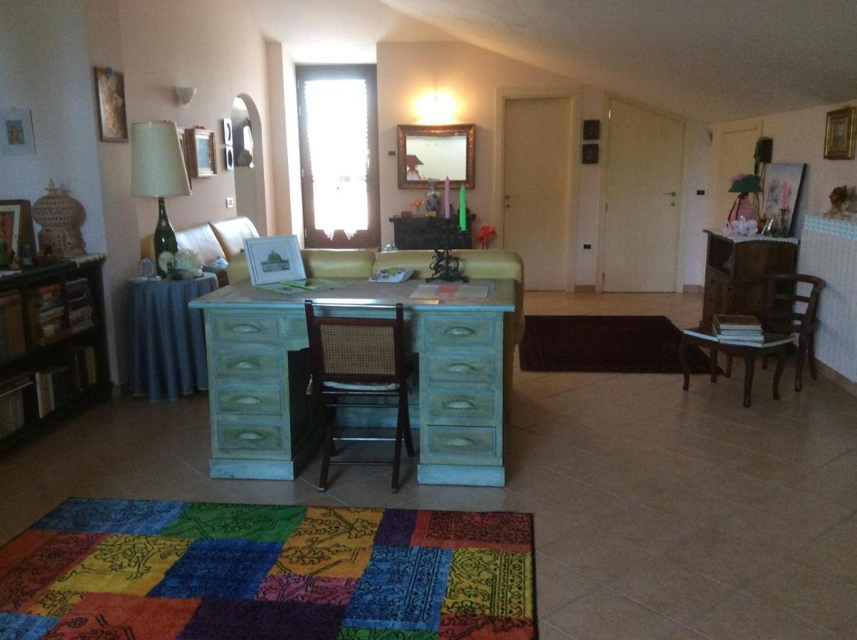 B&B Mikigio Mondavio Exterior photo